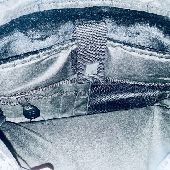 NEVER USED Hex backpack main image 4